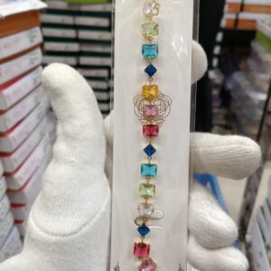 aesthetic crystals chain bracelet variations (square and diamond)